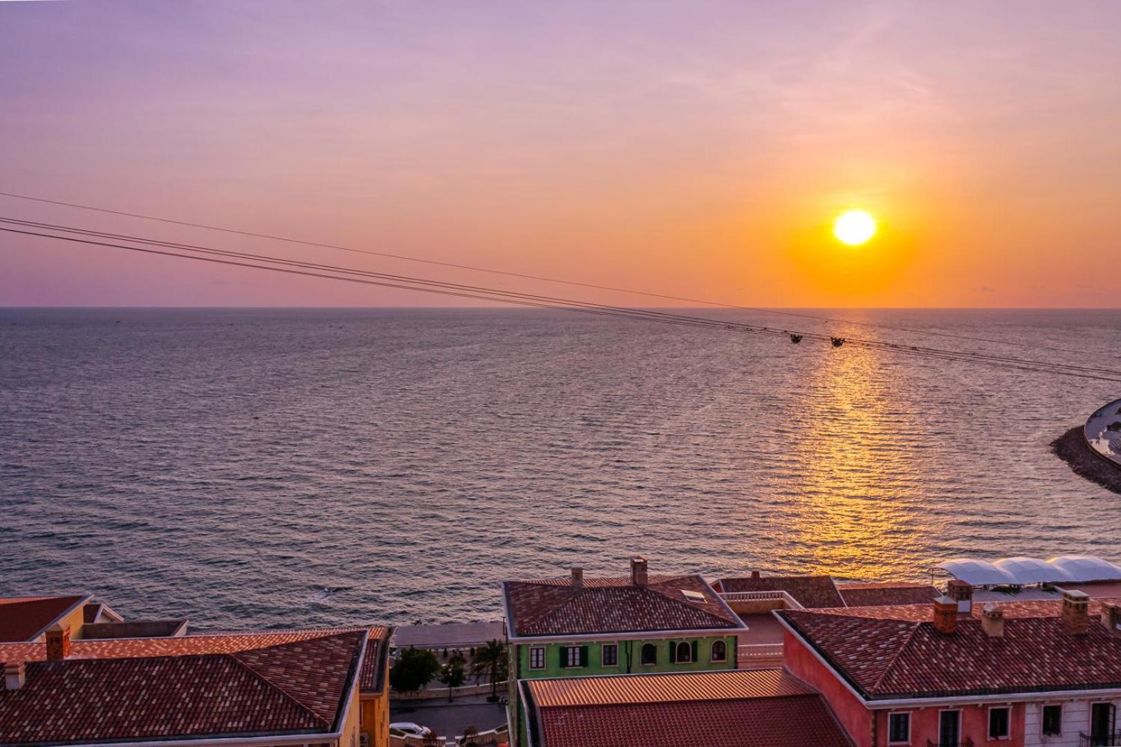 Roma Hotel Phu Quoc - Free Airport Shuttle & Sunset Town Tour Esterno foto