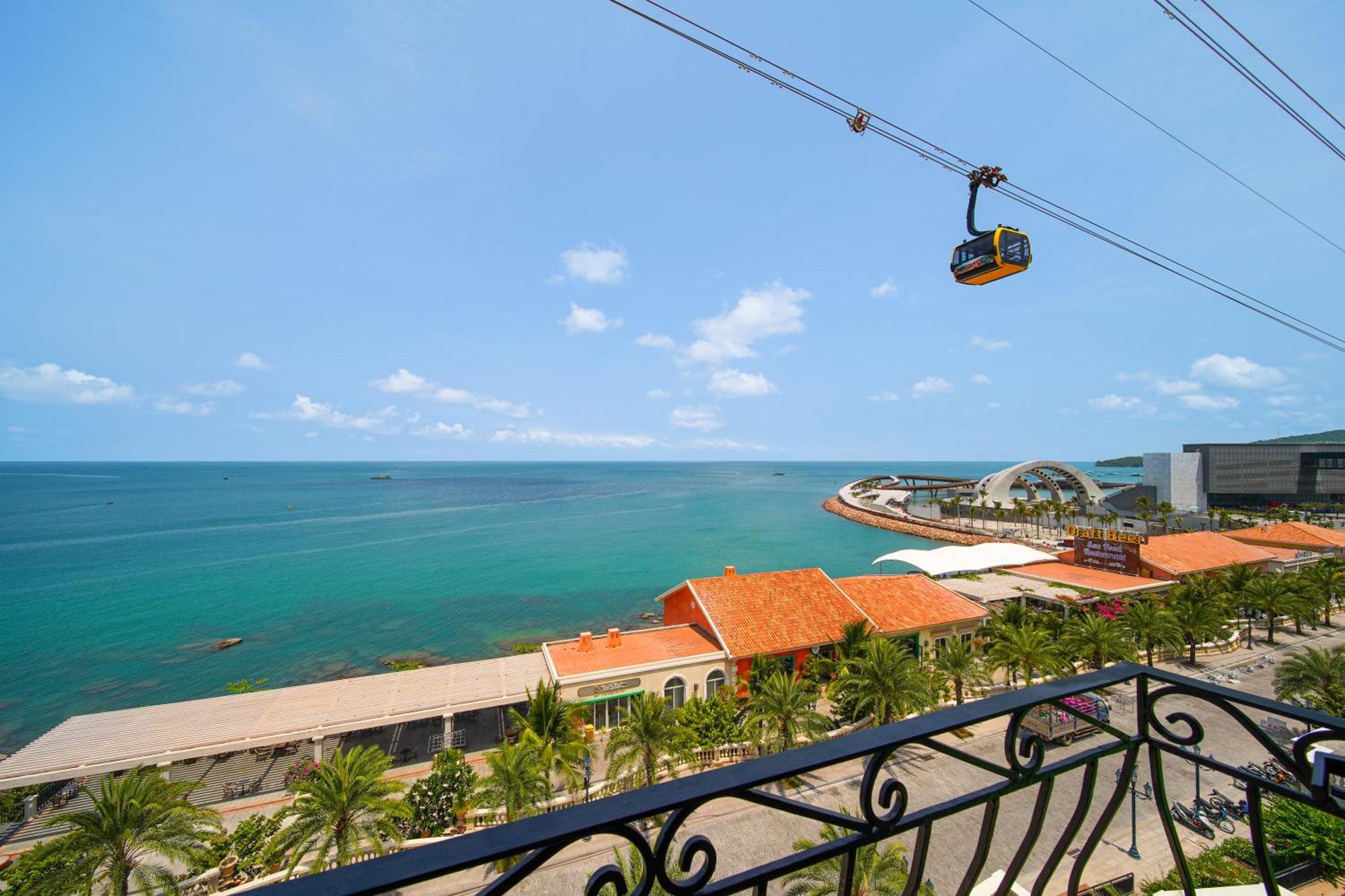 Roma Hotel Phu Quoc - Free Airport Shuttle & Sunset Town Tour Esterno foto